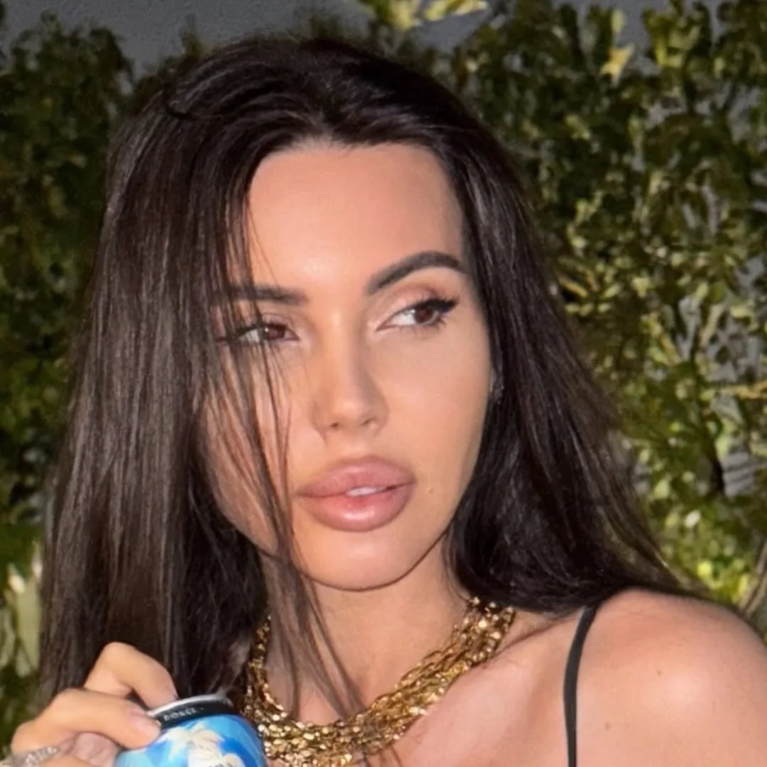 Логотип Оксана Самойлова - Канал в MAX