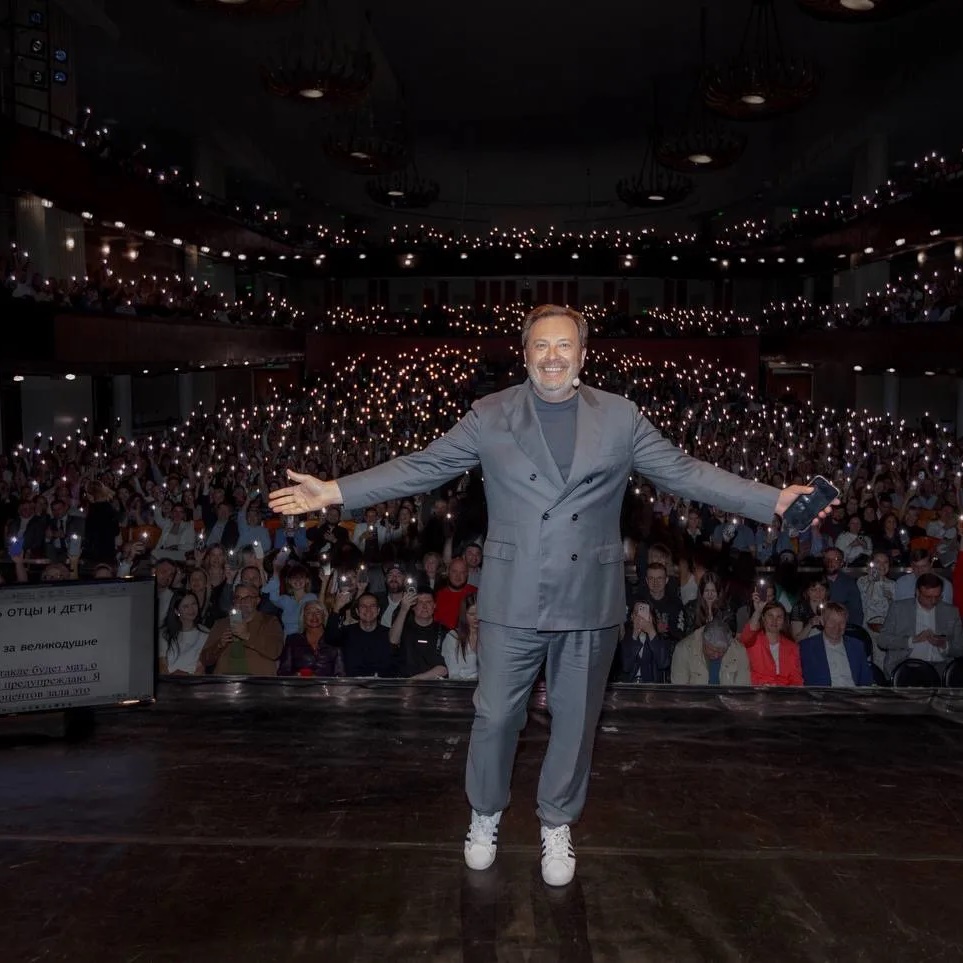 Логотип Сергей Минаев - Канал в MAX